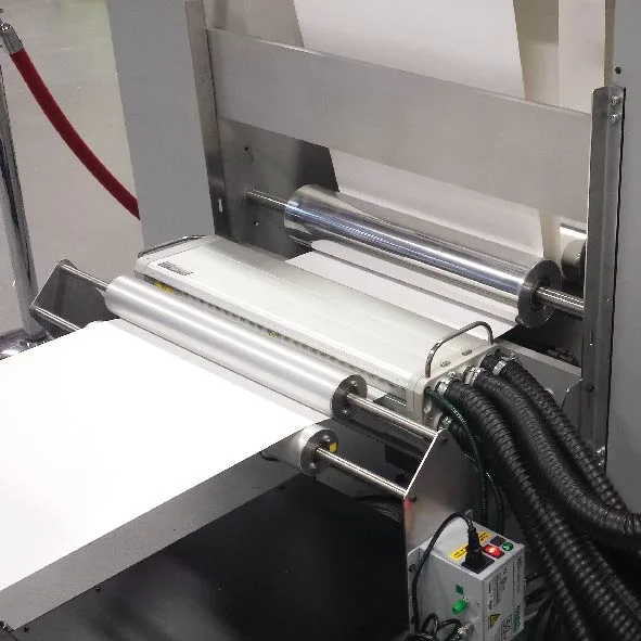 Brezkontaktno čiščenje iz role