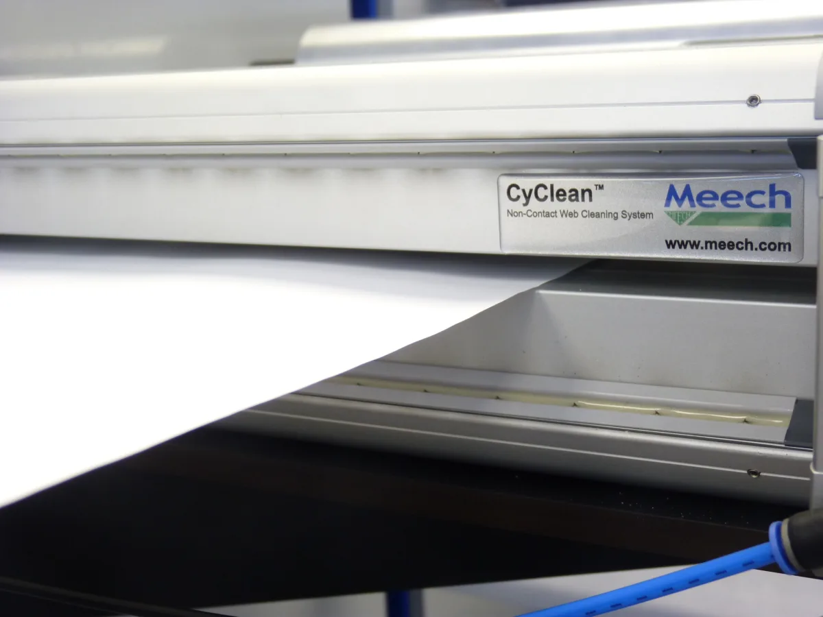 Brezkontaktno čiščenje iz role